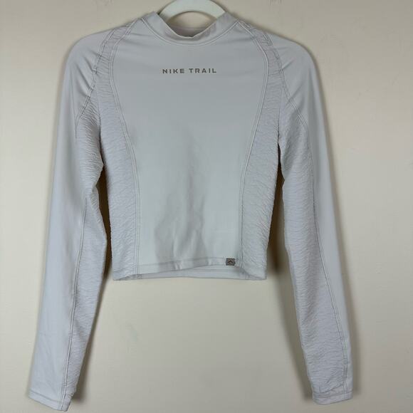 Nike Tops - Nike Trail Dri Fit Crop Top Athletic Running Size XS Athletic Running Hiking Gym